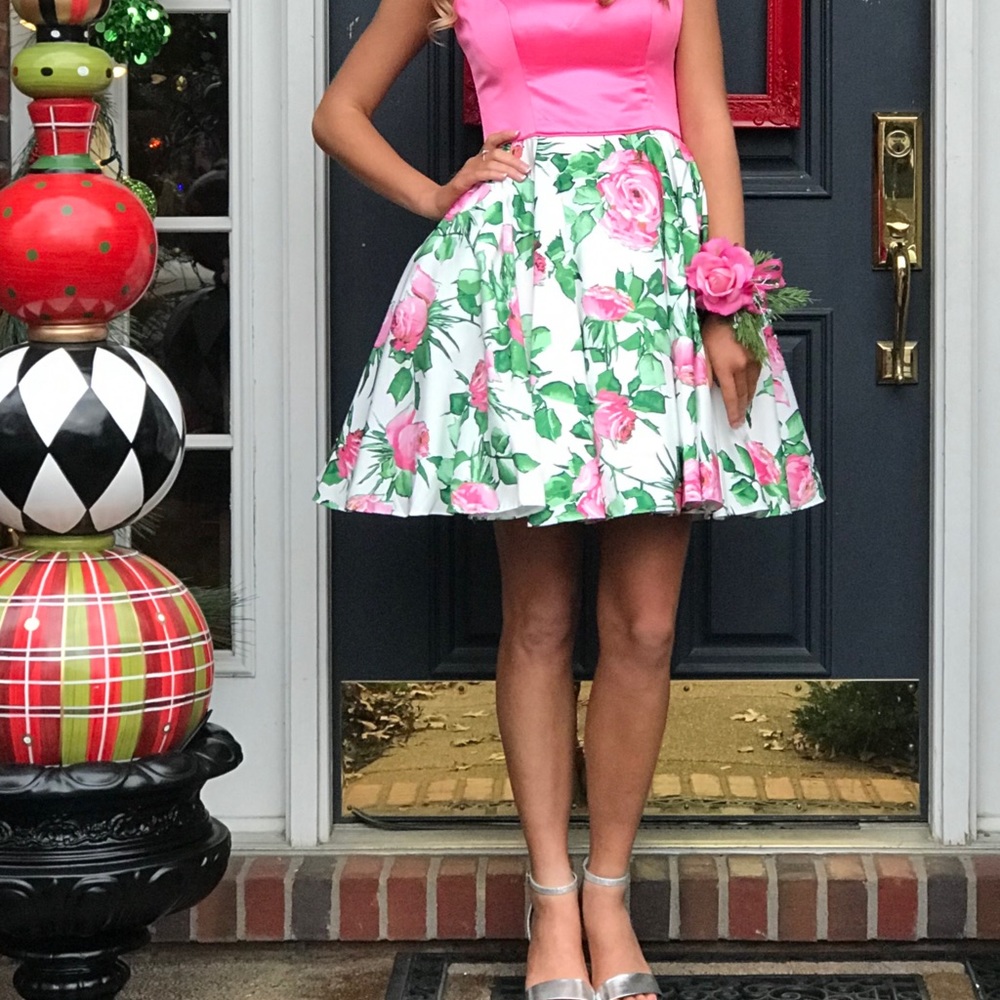 Sherri Hill pink floral dress 👗